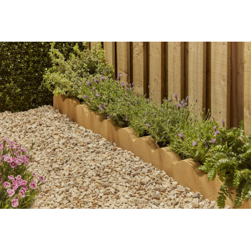 a20115bu_scallopededging600x150mmbuff_lifestyle