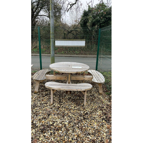 sas_8_seater_table